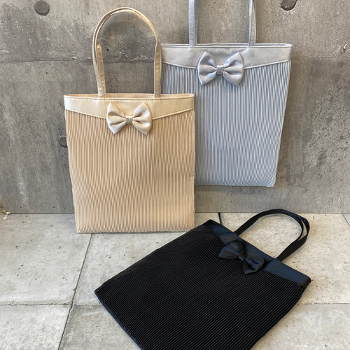 青バッグとピンクバッグ（以前購入されたバッグ1点もまとめて計3点でお送りします） AMBIDEX Store △トートバッグ(F アオ): bulle de savon