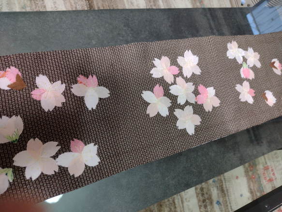 ヴィンテージ紬からテーブルマット桜ちらほら 4枚目の画像