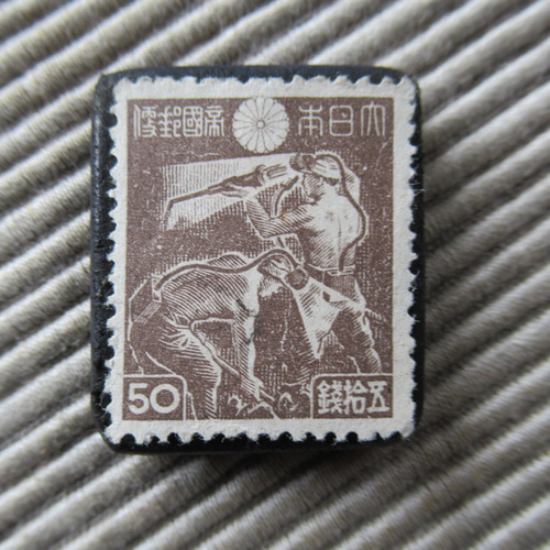 日本 50銭 炭鉱夫 切手ブローチ9294 ブローチ Yukio TANZAWA 日本 50銭 炭鉱夫 切手ブローチ9294 ブローチ Yukio TANZAWA