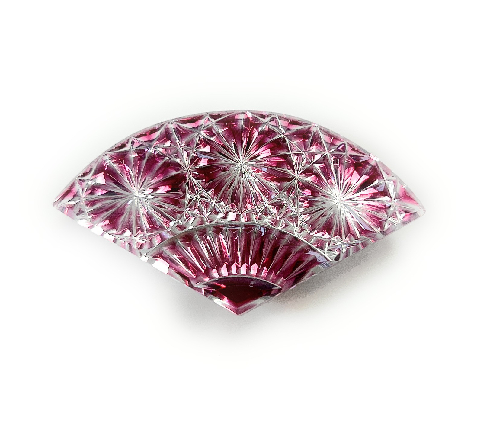 「神を招く縁起物」東京切子帯留め　扇子　菊　ライト金赤