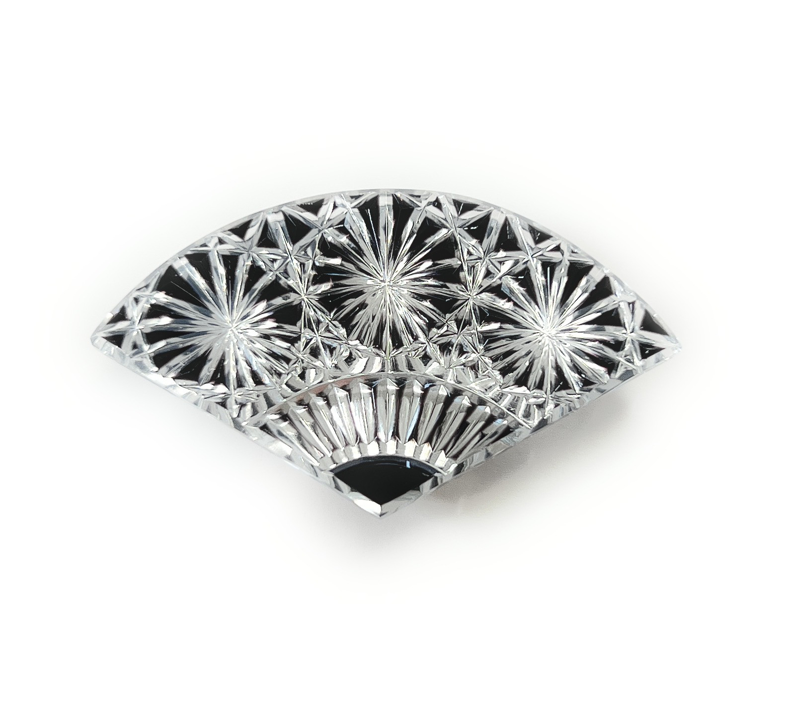 「神を招く縁起物」東京切子帯留め　扇子　菊　ブラック