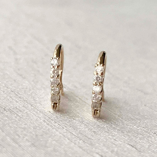 花*ん様 K10WG 天然ダイヤモンド 計0.37ct ピアス　刻印0.20×2 天然ダイヤモンド ハーフエタニティピアス】イエローゴールド K10刻印