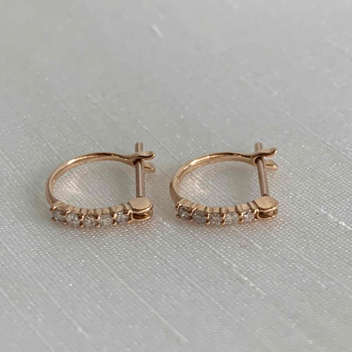 天然ダイヤモンド＊ハーフエタニティピアス＊ピンクゴールド】K10刻印入 新品！ 天然ダイヤモンド＊ハーフエタニティピアス＊ピンクゴールド