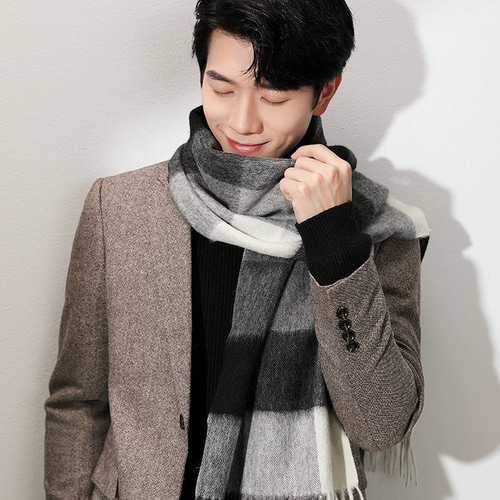 ❤未使用品❤カシミヤスヌード マフラー ホワイト エルメス 箱付き ❤未使用品❤カシミヤスヌード マフラー ホワイト エルメス 箱