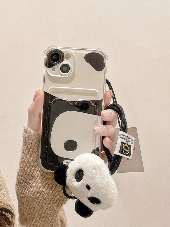 スマホケース　ストラップ付き　iPhoneケース カード収納　もふもふ　パンダ　かわいい　 1枚目の画像