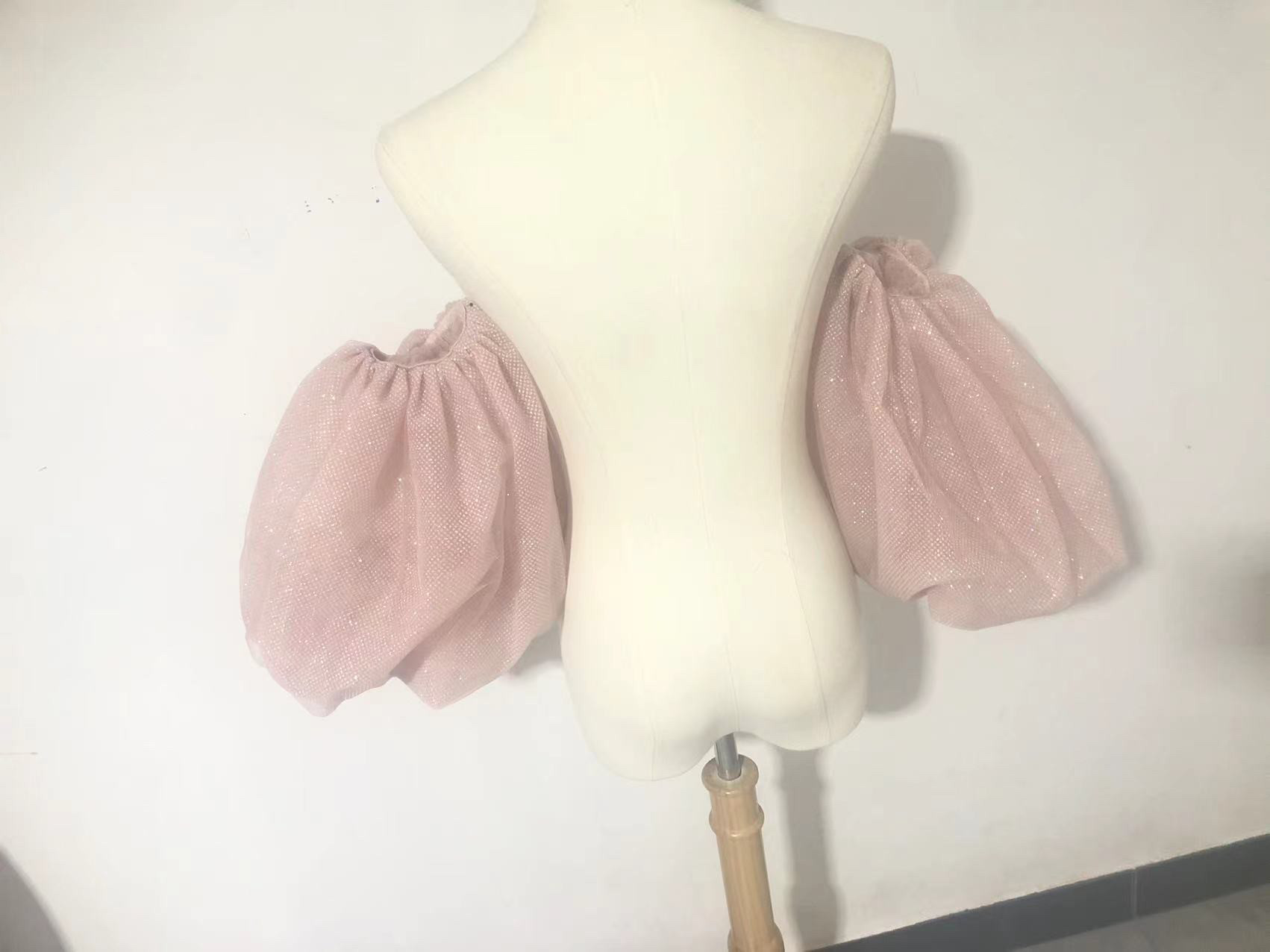 送料無料！大人気上昇 薄ピンク ボブスリーブ 取り外し袖 ショルダーの付け袖 パフスリーブ オーダー可能 二の腕を隠せ 7,093円