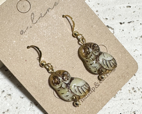 11 フクロウとドイツ製ヴィンテージビーズピアスorイヤリング f3d810f7443a874f78cfb4fb94b0c6