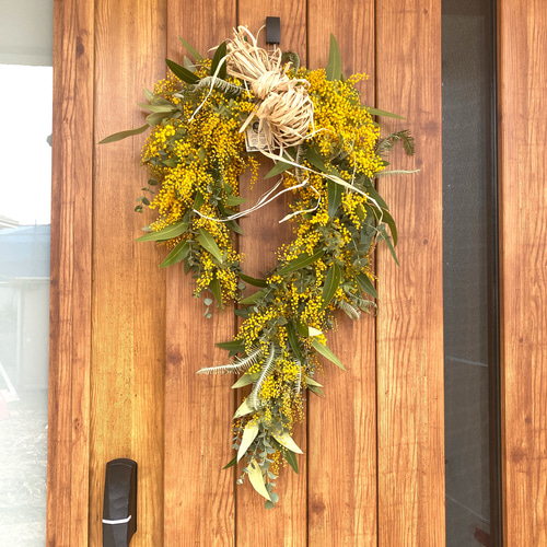 ミモザのホースシューリース リース 無店舗花屋ルココン 通販 17161967