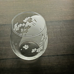 「光と影に浮かぶ桜」薄口グラス 5枚目の画像