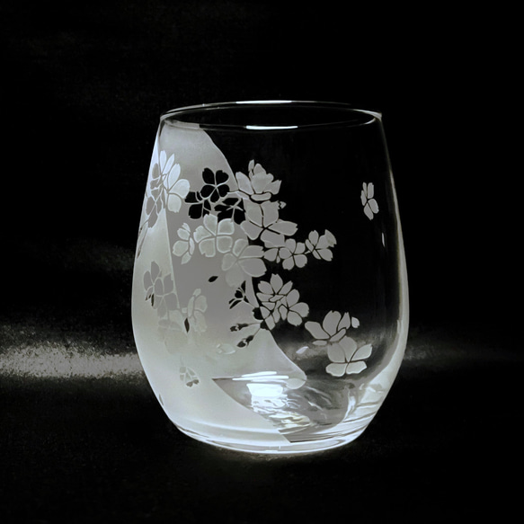 「光と影に浮かぶ桜」薄口グラス 9枚目の画像