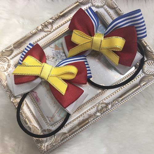 輝くステージを応援します♡赤×青×ゴールド金チアダンスリボンヘアゴム☆おひとつ メルカリ便】青×黄色チアダンスリボンヘアゴム⭐おひとつ - メルカリ