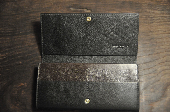 黒猫の長財布（表革：VACCHETTA800、仮セット猫目：琥珀色）約256ｇ 猫目選べます♪ 3枚目の画像