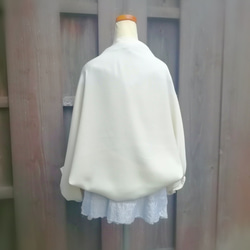 シルクぽわん袖カーデ⭐︎軽い柔らかな着心地♡上質な絹100%⭐︎寒暖差・紫外線対策に⭐︎羽織るだけでお洒落なマーガレット 4枚目の画像