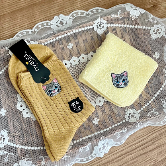 春の新作♡猫さん刺繍の幸せの黄色い泉州ハンカチ 8枚目の画像