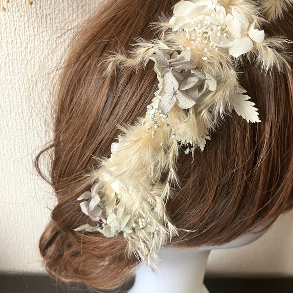 フラワーカチューシャ　花冠　ヘアアクセサリー　パンパスグラス　ナチュラル　エアリー　結婚式　卒業式　 2枚目の画像