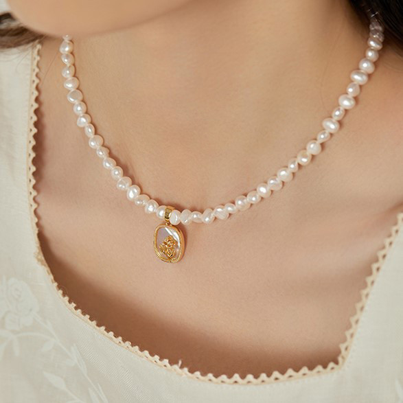 淡水パールのネックレス　淡水真珠　淡水パール　真珠　白蝶貝殻　薔薇　6月の誕生石 夏の誕生石2024　夏の誕生花2024