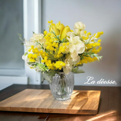 幸せ感じる黄色のお花いっぱい_ミモザチューリップ綺麗に咲き続けるウォーターアレンジ【Creema限定】 5枚目の画像