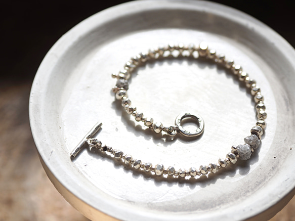 -Rough diamond- silver bracelet 1枚目の画像