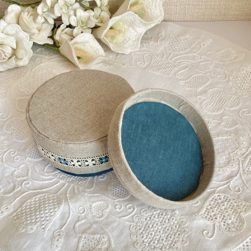 A38 プントアンティーコ 刺繍 ラウンドボックス ブルー