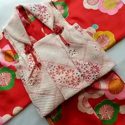 赤ちゃん着物セット（正絹着物と正絹総絞りの被布） 1枚目の画像