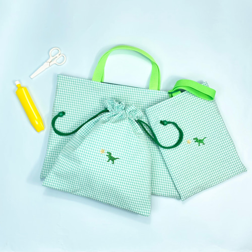 恐竜柄【入園入学グッズ☆オーダー受付中】体操着袋/手提げ/靴入れ