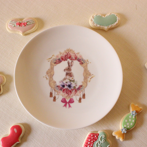 SALE】もふもふうさぎさんの16㎝プレート「ポーセラーツ」 中