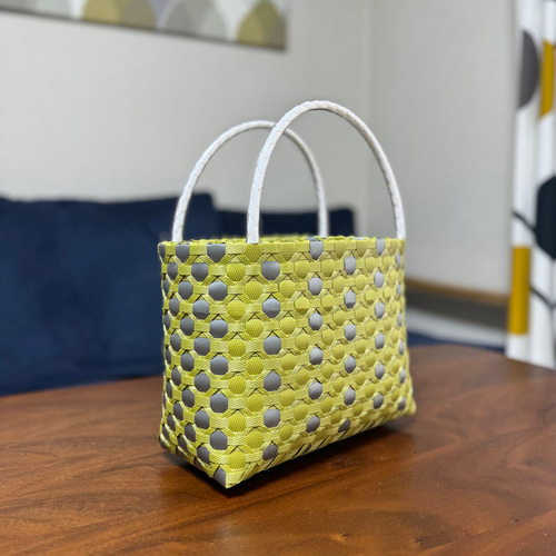 ☆手提げ型プラカゴ☆ 水玉（シトロングリーン／シルバー） かごバッグ