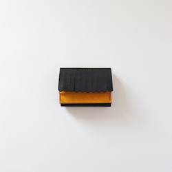 by color fringe wallet 1枚目の画像