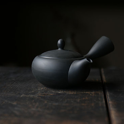 手軽に使える本格急須」 愛知県常滑産・高資窯さんのつくる常滑急須