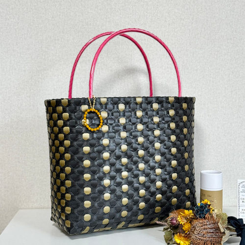 バレリアプラカゴ ☆バカンスバッグ☆ 水玉プラカゴ（ブラック／ゴールド） かご