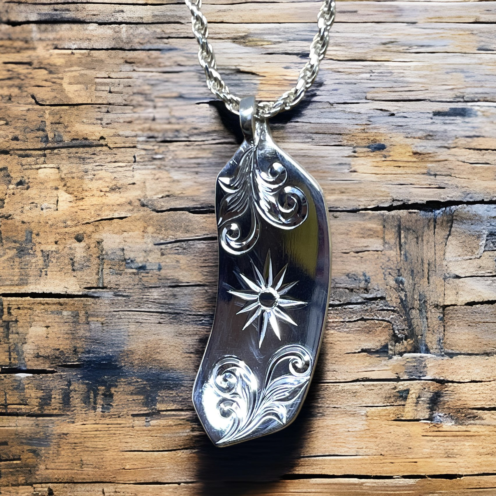 フェザーペンダントトップ　シルバー