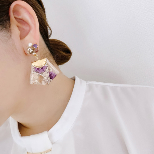 purple flower & インド刺繍リボン イヤリング／ピアス