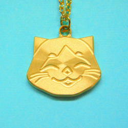 笑顔の猫ちゃんネックレス 真鍮製 かわいいアクセサリーです 2枚目の画像