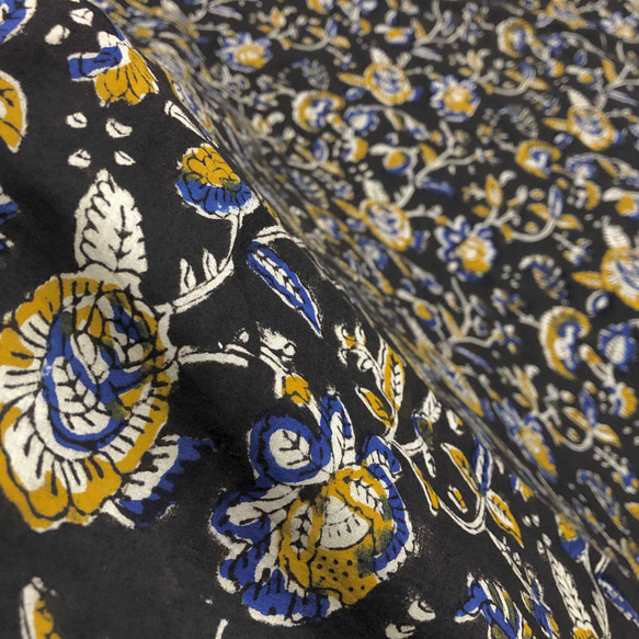【50cm單位】黑藍黃花印度手工塊印花布料棉質 第6張的照片
