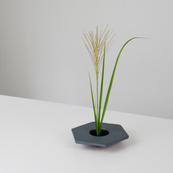 MYK：KENZAN - rei【瓦】【花瓶】【花器】【フラワーベース】【剣山】【生け花】【新潟】 7枚目の画像