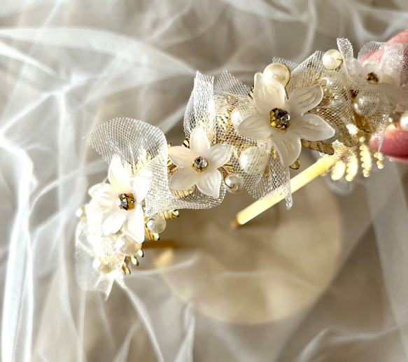 《送料無料》♡フラワー×チュールカチューシャ♡成人式 卒業式 結婚式 チュールレース パール 2枚目の画像