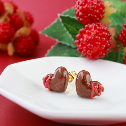 ダーク》ガラスのハートチョコ ピアス イヤリング フェイクスイーツ