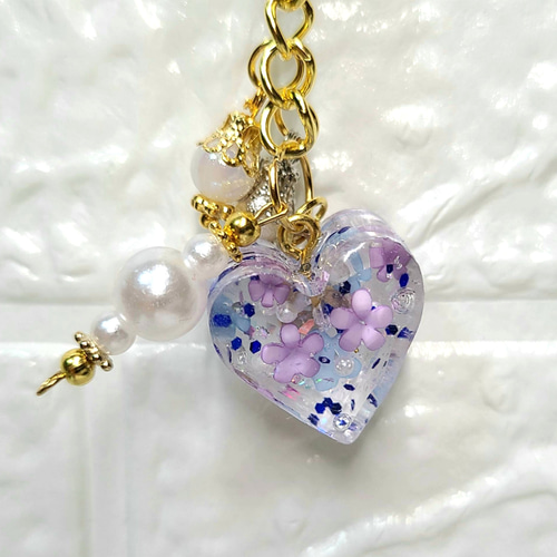 ハンドメイド レジンキーホルダー 花柄 ハート かわいい