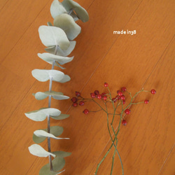 ドライフラワー　ユーカリ 　アジサイ 　シロタエギク　ノイバラの実　シャビー　アンティーク　花材　材料 4枚目の画像