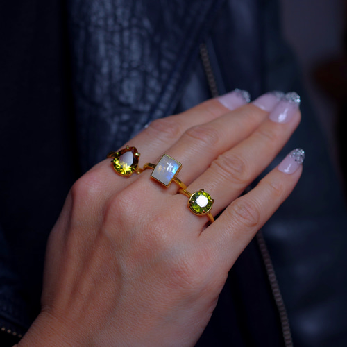 OUTLET SALE ☆レア☆『ズルタナイト』の世界でひとつの天然石リング