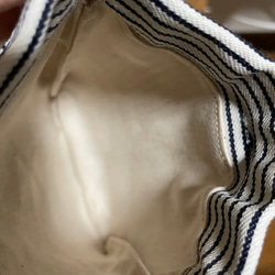 ヒッコリーデニムの肉球トリーツポーチ　ポケット付き 4枚目の画像
