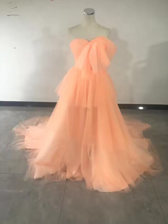 ウェディングドレス ベアトップ チュールスカート オレンジ デザイン感  