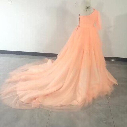 ウェディングドレス ベアトップ チュールスカート オレンジ デザイン感  