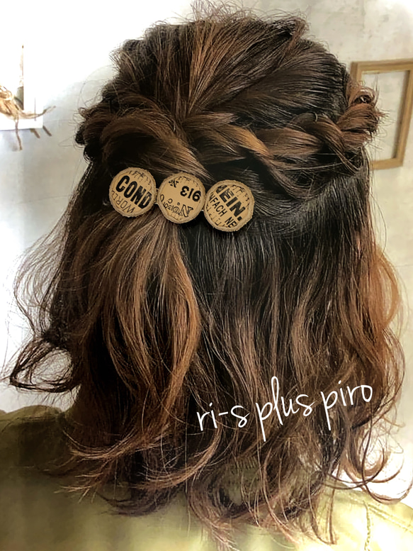 【ヘアクリップ】Design tag ✰︎ vintage accessory ‎ ̖́-‬ 三連レザータグ 5枚目の画像