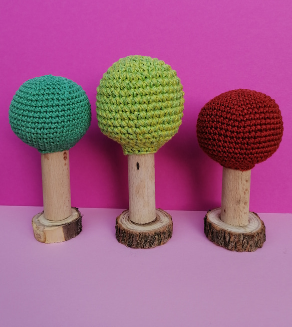 かぎ針編みおもちゃツリー 1枚目の画像