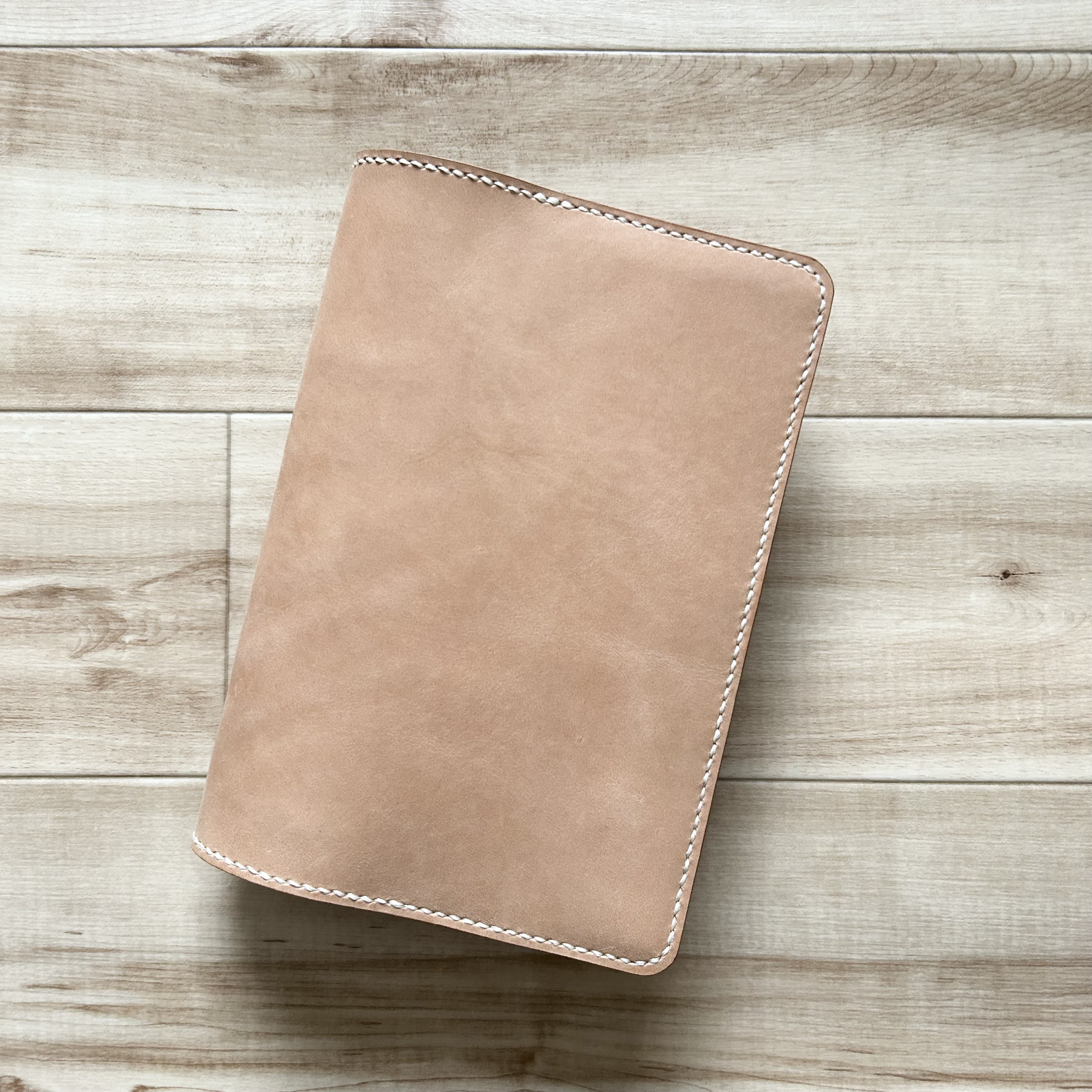 【受注制作】ペンホルダー付手帳カバー　姫路レザー  モストロレザー