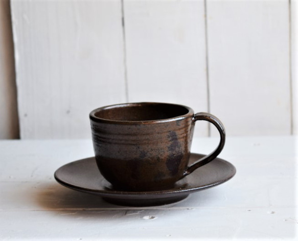 ブロンズ釉コーヒーカップ＆ソーサー 2枚目の画像