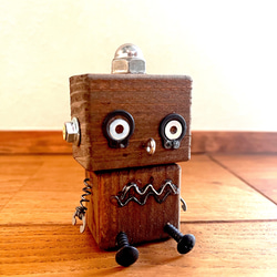 世界に一つだけのN ROBO/手作りロボット/木製ロボット/廃材/飾り/置物/インダストリアル/アンティーク/木工/人形 1枚目の画像