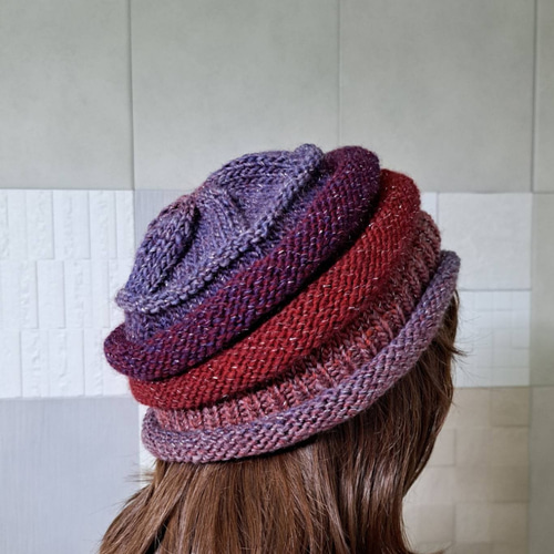 再販『赤.紫段染めニット帽』ラメ入り／オレンジ／グラデーション