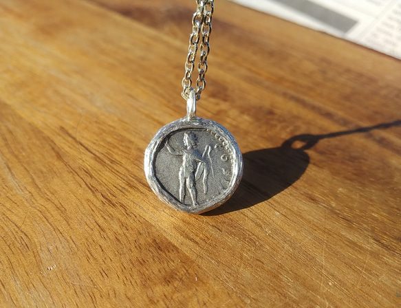 太陽神/西暦197年の古代ローマ銀貨/アンティーク・デナリウス銀貨 1枚目の画像